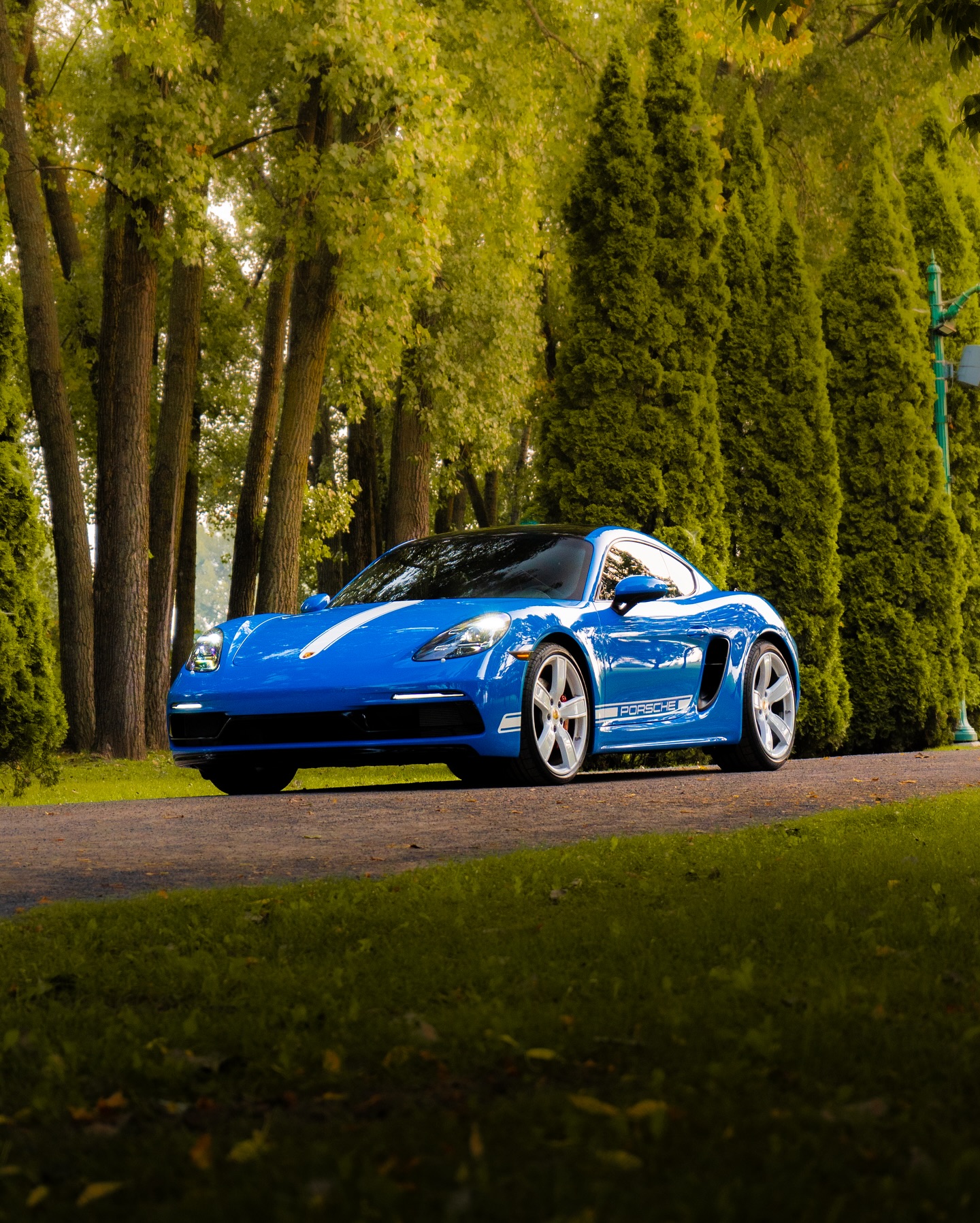 Porsche 718 Cayman GTS, Blue